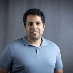 תמונת פרופיל דורון מטמוני מביט קידמה